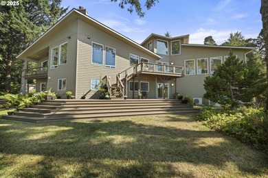 Beach Home For Sale in Gold Beach, Oregon