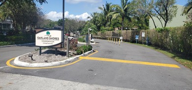Beach Condo For Sale in Oakland Park, Florida
