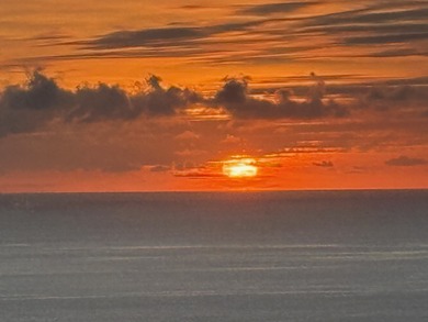 Beach Home For Sale in Kailua Kona, Hawaii