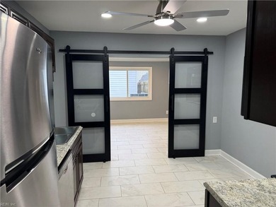 Beach Townhome/Townhouse For Sale in Virginia Beach, Virginia