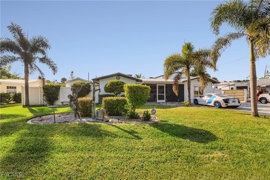 Beach Home For Sale in North Fort Myers, Florida