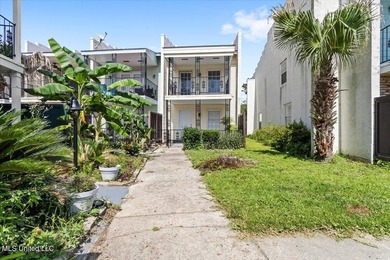 Beach Condo For Sale in Gulfport, Mississippi