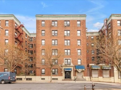 Beach Condo For Sale in Brooklyn, New York