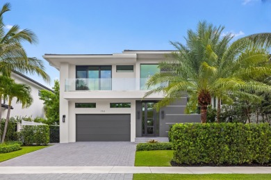 Beach Home For Sale in Boca Raton, Florida
