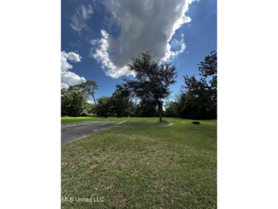 Beach Lot For Sale in Pascagoula, Mississippi