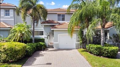 Beach Townhome/Townhouse For Sale in Hollywood, Florida
