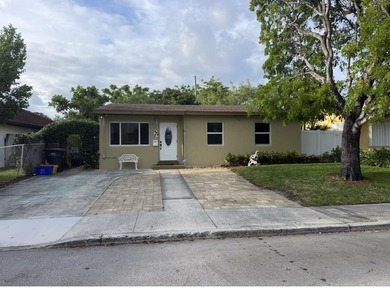 Beach Home For Sale in West Palm Beach, Florida