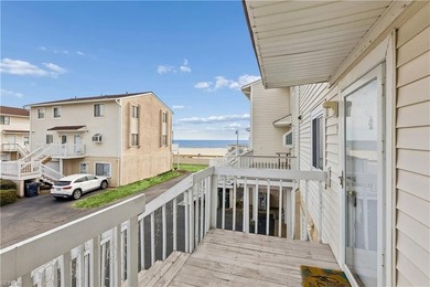 Beach Condo For Sale in Hampton, Virginia