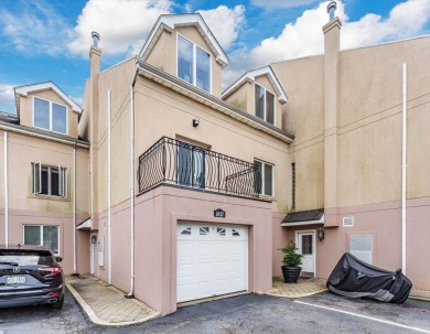 Beach Condo For Sale in Bronx, New York