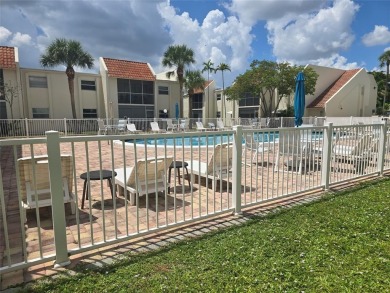 Beach Condo For Sale in Deerfield Beach, Florida