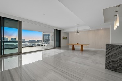 Beach Condo For Sale in Sunny Isles Beach, Florida