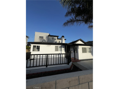 Beach Townhome/Townhouse For Sale in Seal Beach, California