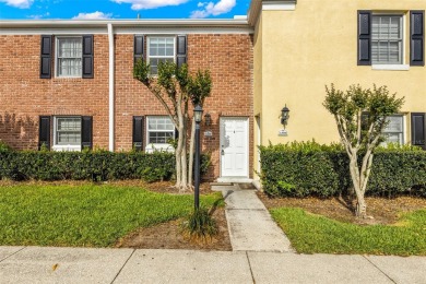 Beach Townhome/Townhouse For Sale in Tampa, Florida