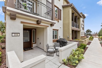 Beach Condo Sale Pending in Castro Valley, California