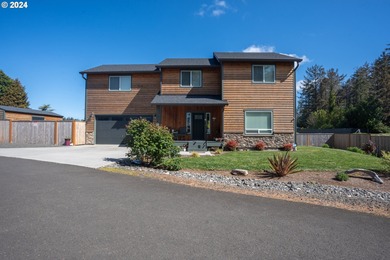 Beach Home For Sale in Gearhart, Oregon