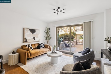 Beach Condo For Sale in Oakland, California