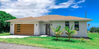 Beach Home For Sale in Naalehu, Hawaii