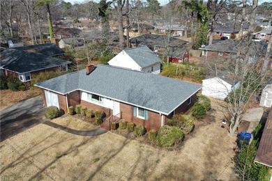 Beach Home For Sale in Portsmouth, Virginia