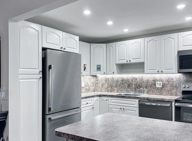 Beach Condo For Sale in West Palm Beach, Florida