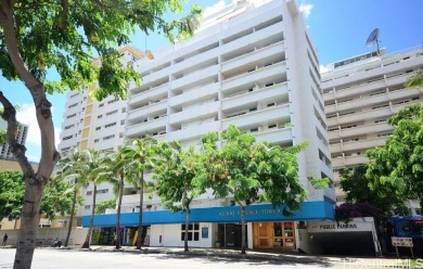 Beach Condo For Sale in Honolulu, Hawaii