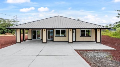Beach Home For Sale in Keaau, Hawaii