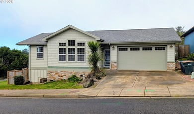 Beach Home For Sale in Newport, Oregon