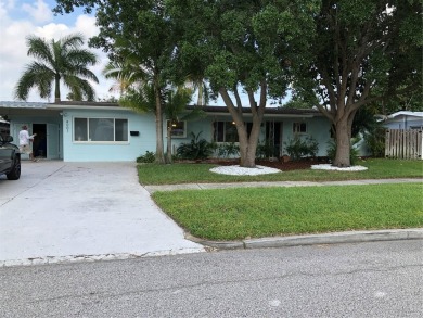 Beach Home For Sale in St. Petersburg, Florida