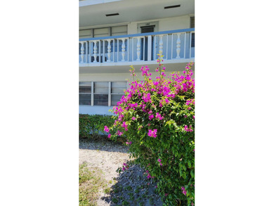 Beach Condo For Sale in West Palm Beach, Florida