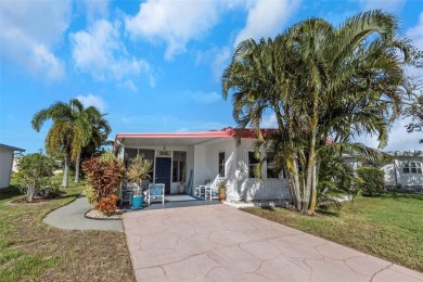 Beach Home Sale Pending in Palm Harbor, Florida