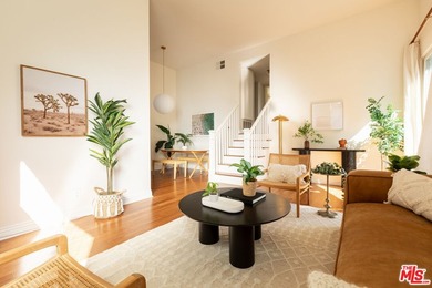Beach Townhome/Townhouse For Sale in Santa Monica, California