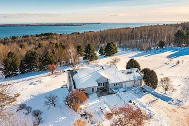 Beach Home For Sale in Bayfield, Wisconsin