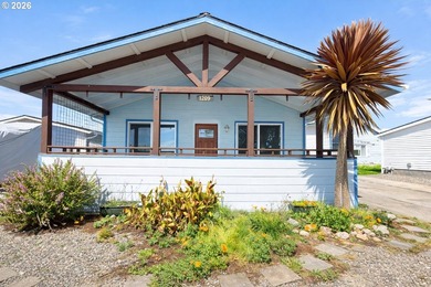 Beach Home Active Under Contract in Brookings, Oregon