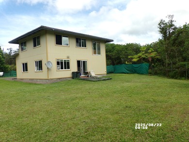 Beach Home For Sale in Mountain View, Hawaii