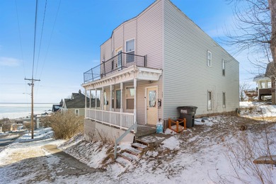Beach Townhome/Townhouse For Sale in Duluth, Minnesota