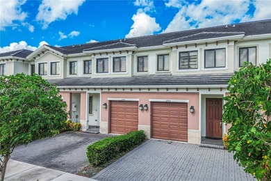 Beach Townhome/Townhouse For Sale in Miami, Florida