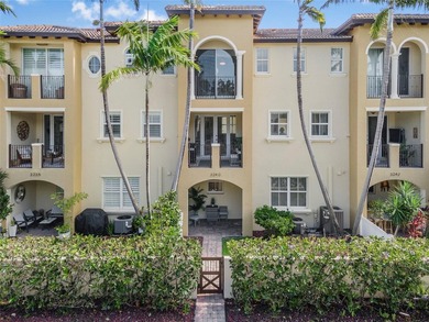 Beach Townhome/Townhouse For Sale in Pompano Beach, Florida