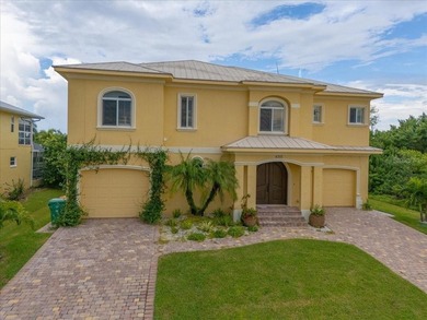 Beach Home For Sale in Punta Gorda, Florida