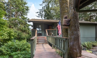Beach Home For Sale in Lincoln City, Oregon