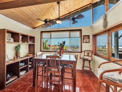 Beach Home For Sale in Captain Cook, Hawaii