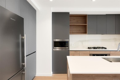 Beach Condo For Sale in Victoria, BC