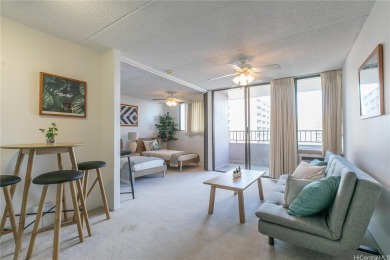 Beach Condo For Sale in Honolulu, Hawaii