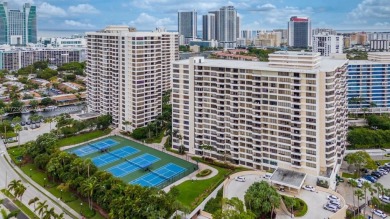 Beach Condo For Sale in Hallandale Beach, Florida