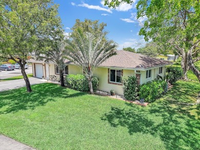 Beach Home For Sale in Deerfield Beach, Florida