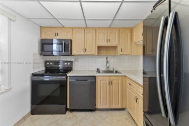 Beach Condo For Sale in Margate, Florida