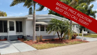 Beach Home For Sale in Sarasota, Florida