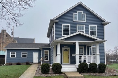 Beach Home For Sale in Green Bay, Wisconsin