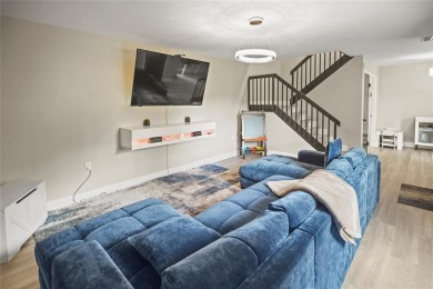 Beach Townhome/Townhouse For Sale in Davie, Florida