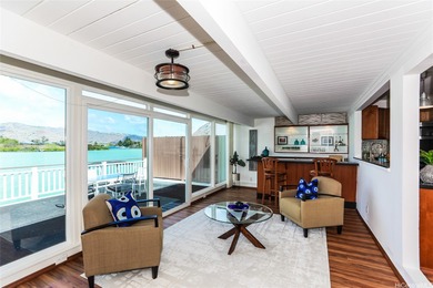 Beach Condo Active Under Contract in Honolulu, Hawaii