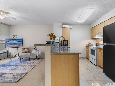 Beach Condo Active Under Contract in Honolulu, Hawaii
