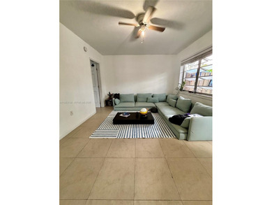 Beach Condo For Sale in Key Biscayne, Florida